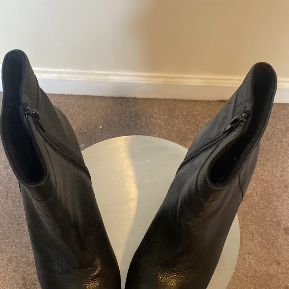 ALDO WOMEN’S DROUILLARD-96 Black Wedge Ankle Boots Size 39B
